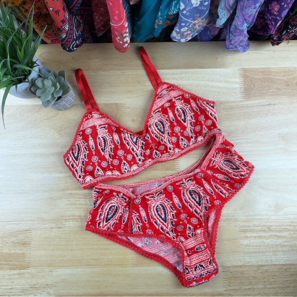 ✨ Spell Gypsiana Bralette ✨ Red Bandana ✨ S - Picture 5 of 5